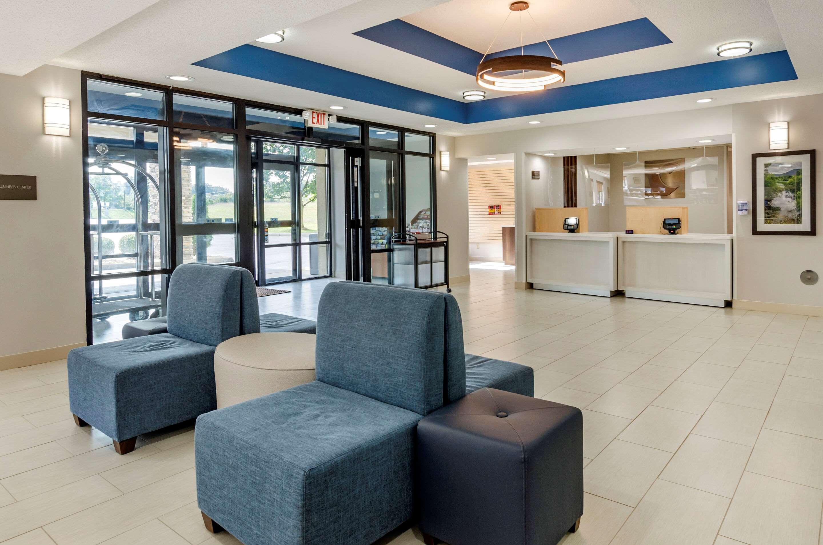 Comfort Inn&Suites Troutville - Roanoke North / Daleville Eksteriør bilde