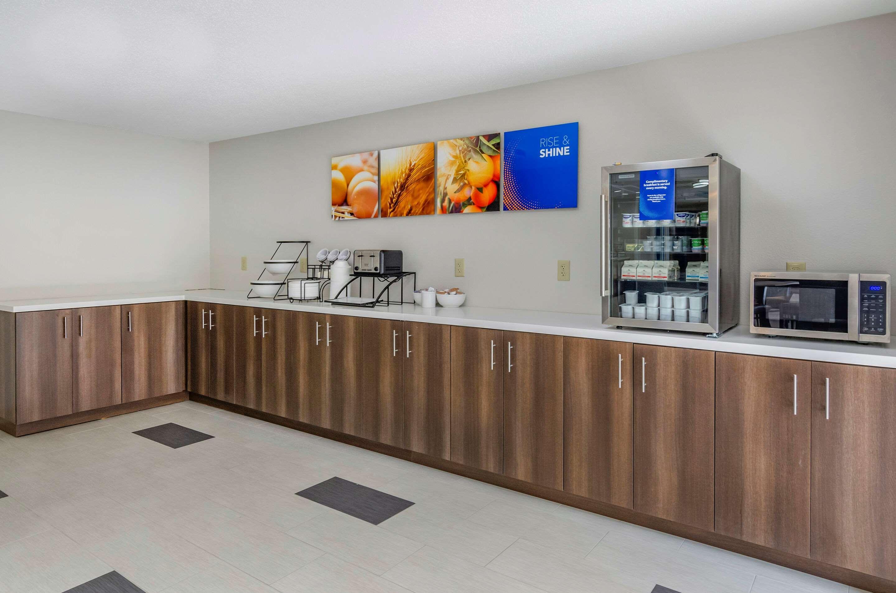 Comfort Inn&Suites Troutville - Roanoke North / Daleville Eksteriør bilde