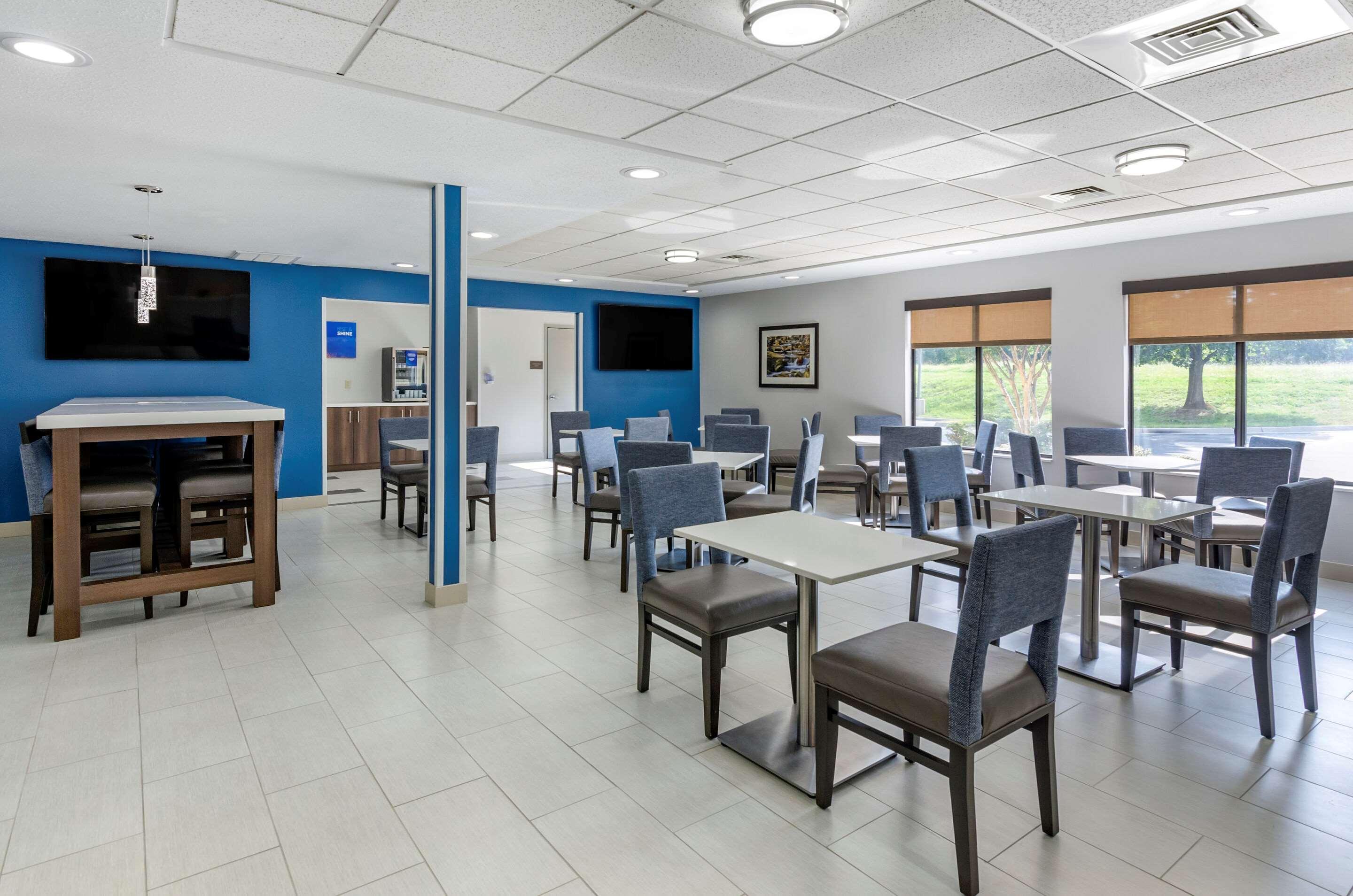 Comfort Inn&Suites Troutville - Roanoke North / Daleville Eksteriør bilde