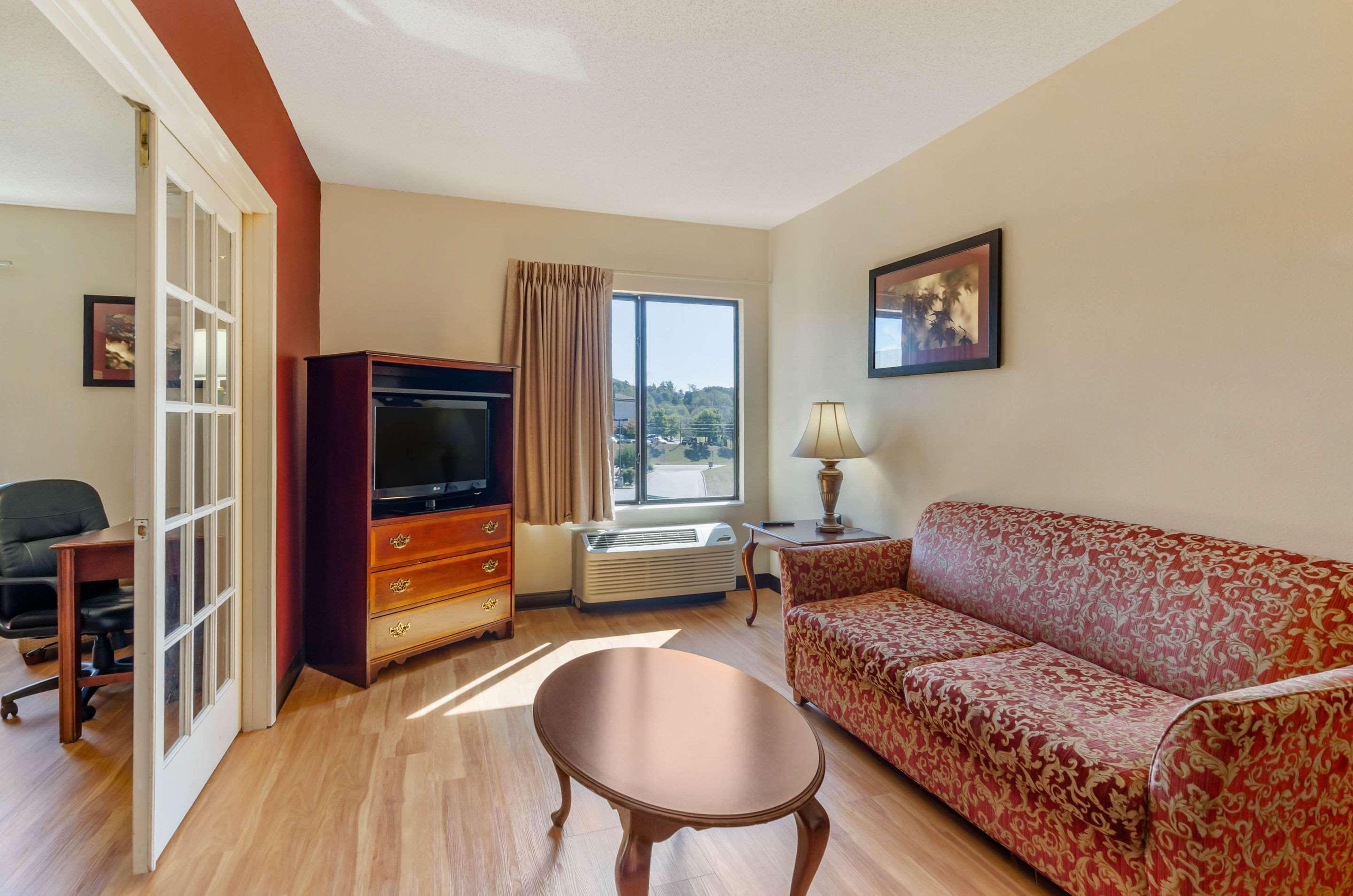 Comfort Inn&Suites Troutville - Roanoke North / Daleville Eksteriør bilde